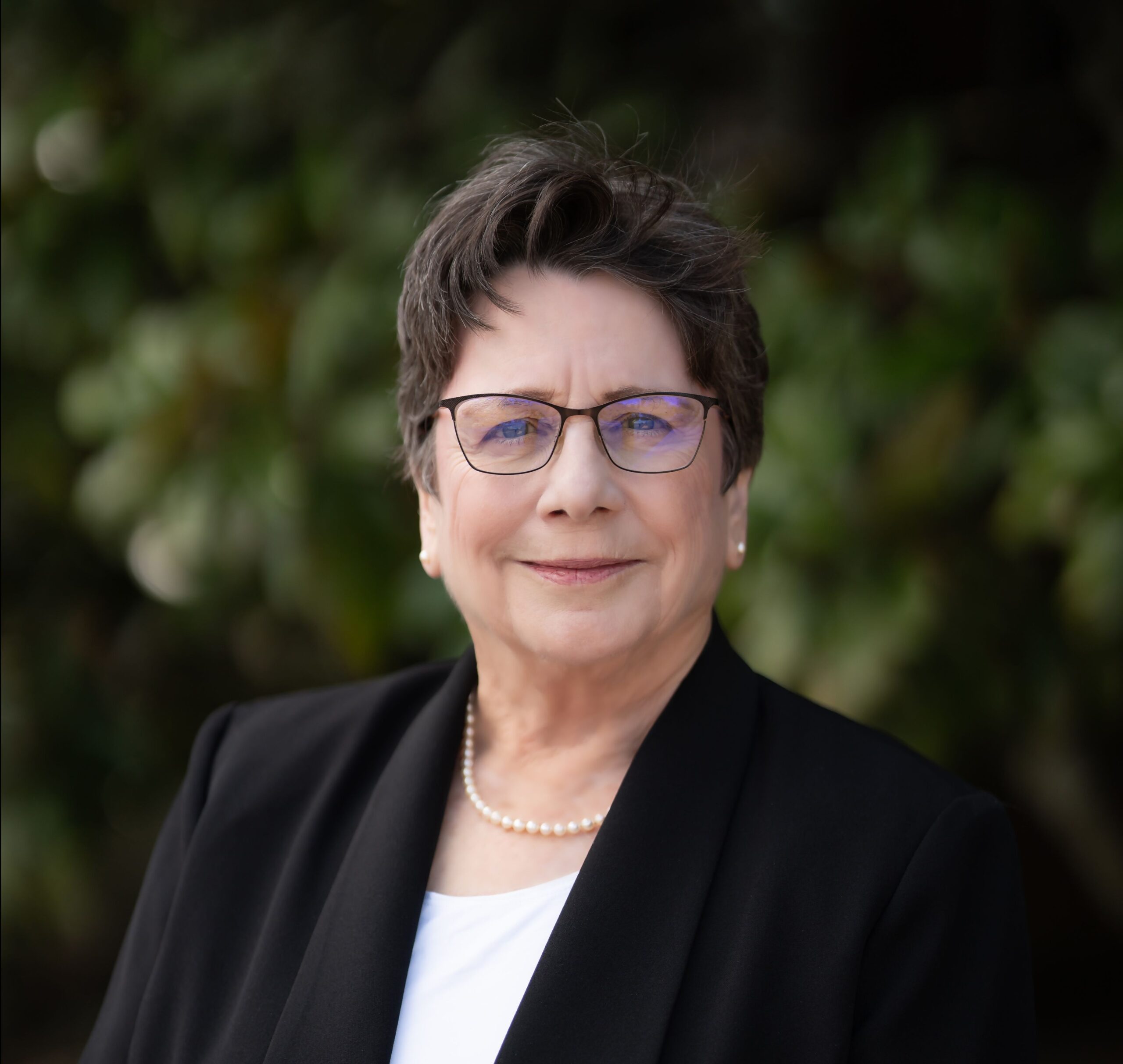Mastering the First Impression: Your intriguing post title goes here Susan Hartley Kuiler
